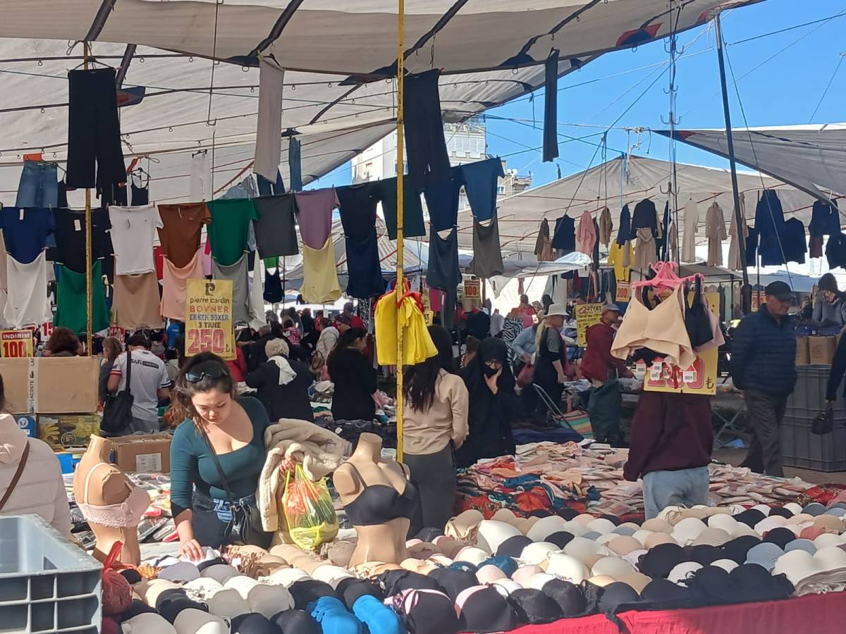 Antalyalıların tercihi semt pazarlarından yana!