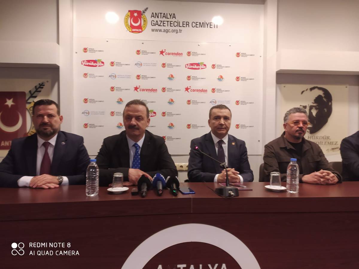 Ağıralioğlu: “Adaletin siyasetten kurtulması lazım”