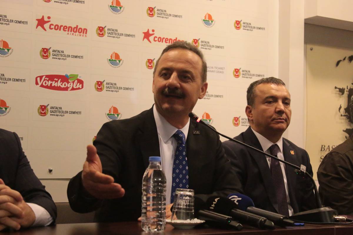 Ağıralioğlu: “Adaletin siyasetten kurtulması lazım”