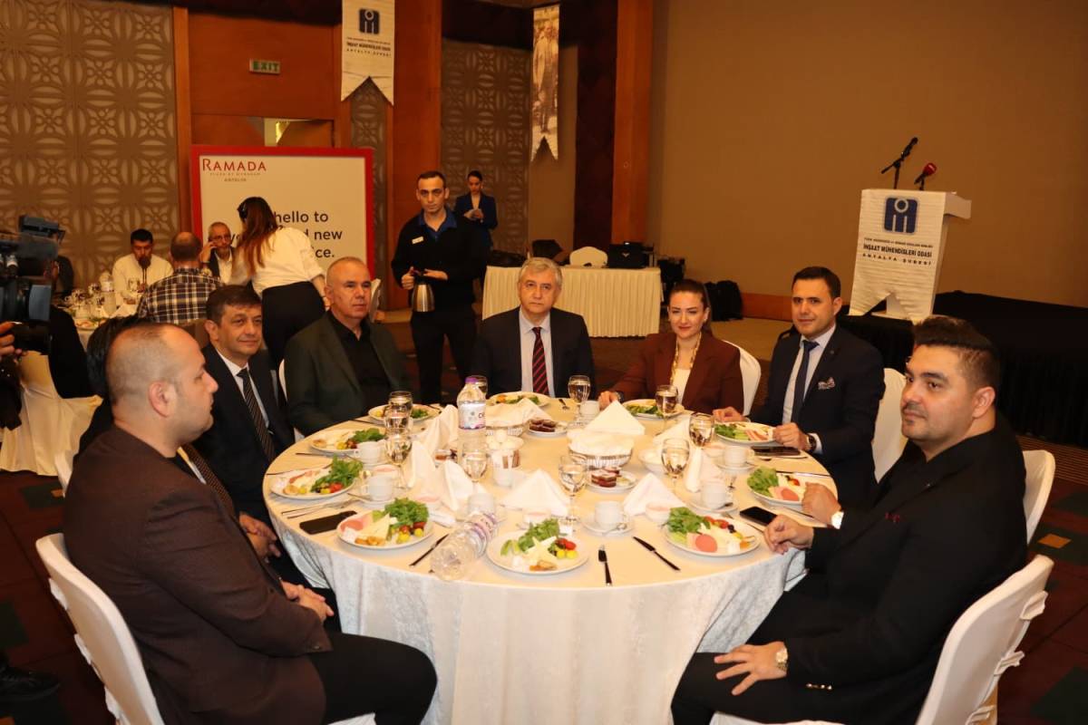 Antalya’da kentsel dönüşüm ve deprem masaya yatırıldı