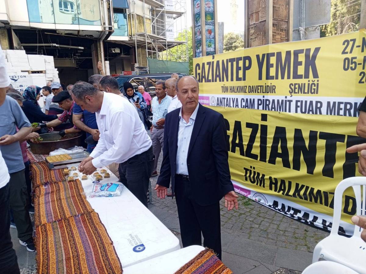 Antalya Kapalıyol’da ücretsiz lezzet ikramı