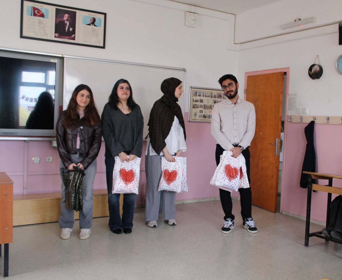 Ufuk Üniversitesi öğrencilerinden anlamlı bir sosyal sorumluluk projesi