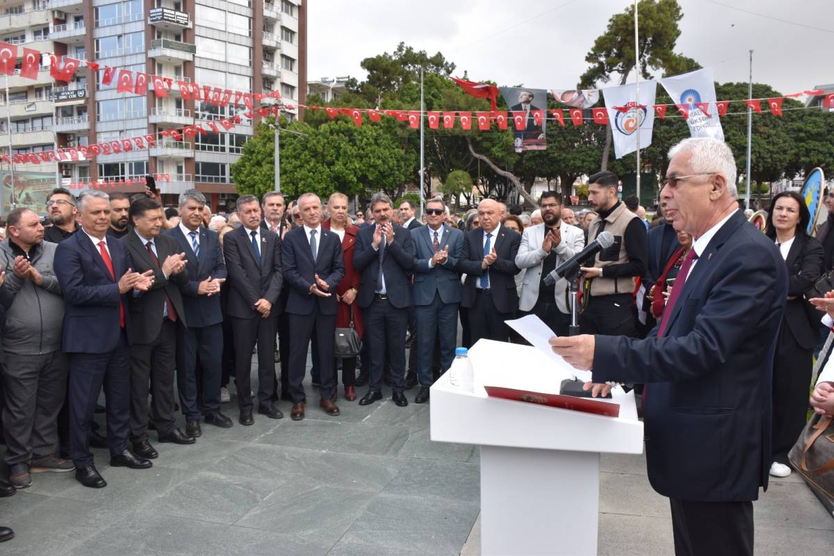 CHP Antalya İl Örgütü 23 Nisan için toplandı