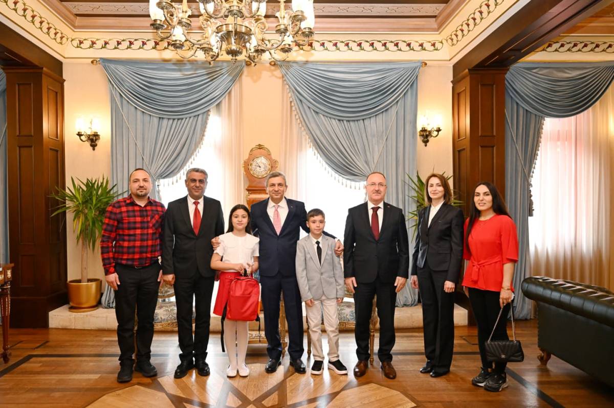 Antalya Valisi Hanım Ömer Çağıran’dan Nazenin Karsavurdan oldu