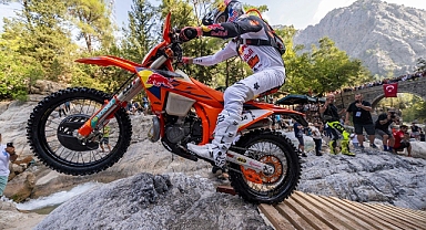 Sea To Sky'ı zirvede tamamlayan Alman sporcu Manuel Lettenbichler oldu