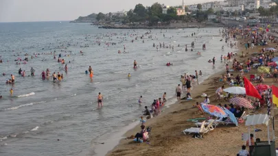 Artan sıcaklık ve nem sahilleri doldurdu